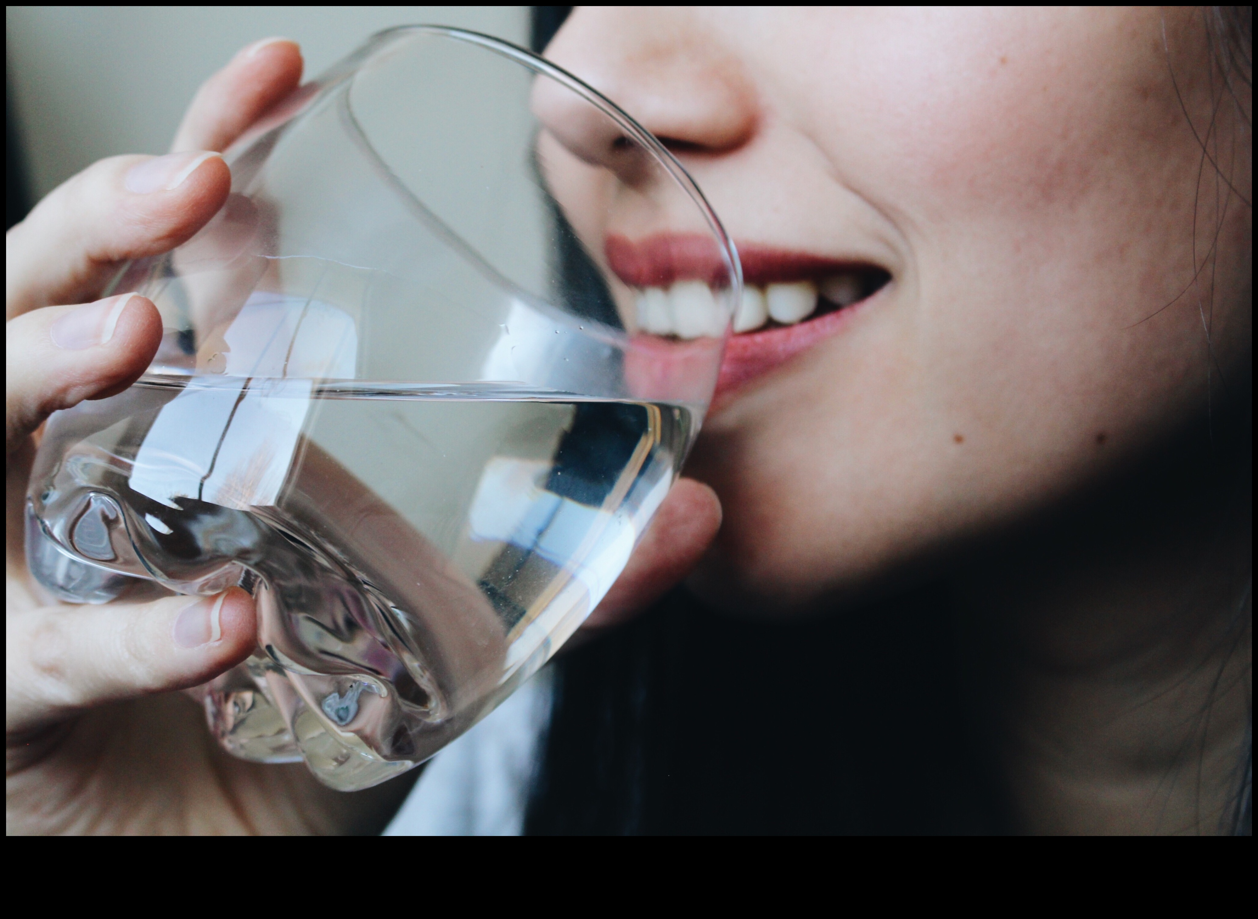 Saikne starp hidratāciju un veiksmīgām svara pieauguma diētām